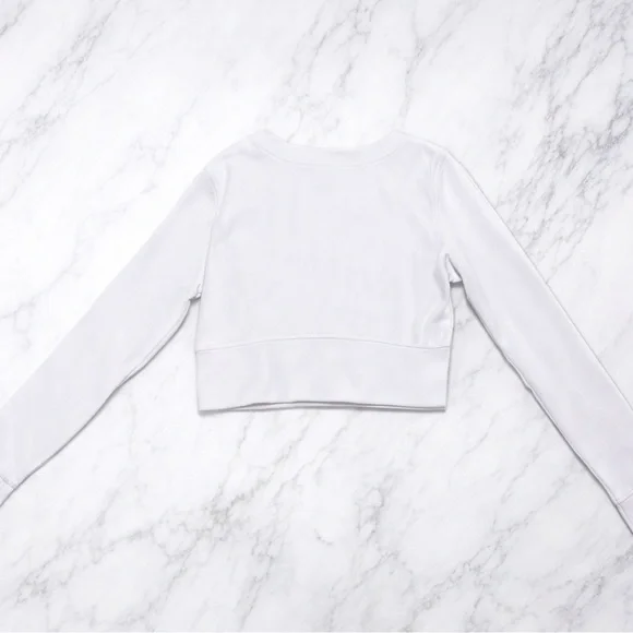 Move theology White Crew Neck Crop top - Picture 3 of 4